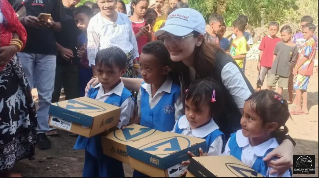 Luna Maya Bangun Harapan dari Timur Indonesia, Wujudkan Sekolah Layak untuk Anak-anak di Sikka