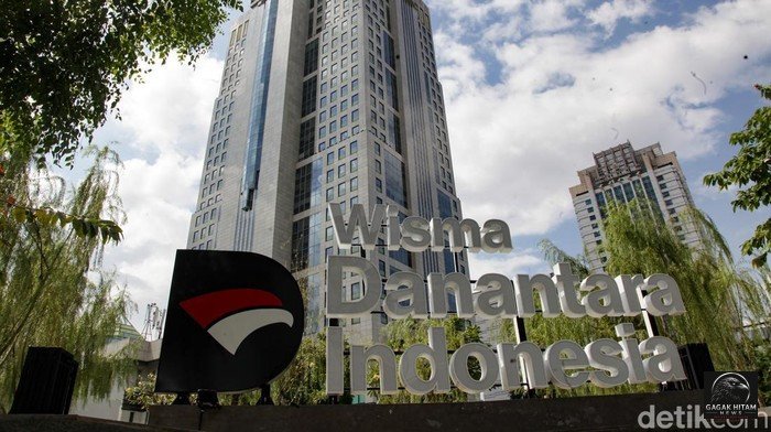 Danantara Indonesia Terima Pengunduran Diri Dirut PT Pos Indonesia, Restrukturisasi Besar Didorong Usai Evaluasi Mendalam