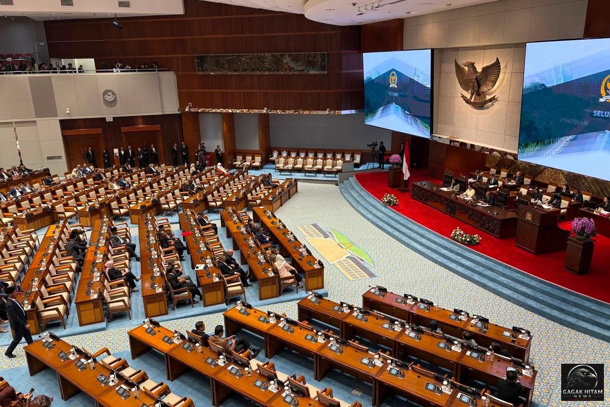 Rapat Paripurna DPR Setujui Tujuh Anggota Komisi Informasi Pusat Periode 2026–2030