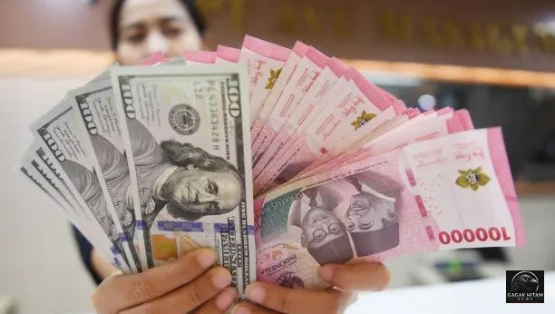 Rupiah Melemah ke Rp18.116 per Dolar AS, Investor Pantau Gejolak Global