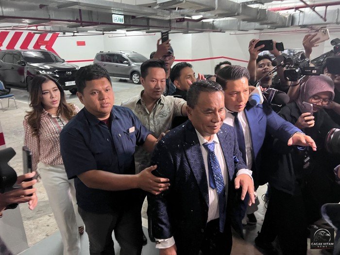 Hotman Paris Resmi Jadi Kuasa Hukum Eks Jampidsus Febrie Adriansyah, Dampingi Pemeriksaan Sebagai Tersangka