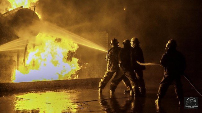 Gudang Senjata di Pangkalan Utama Irak Terbakar akibat Suhu Ekstrem
