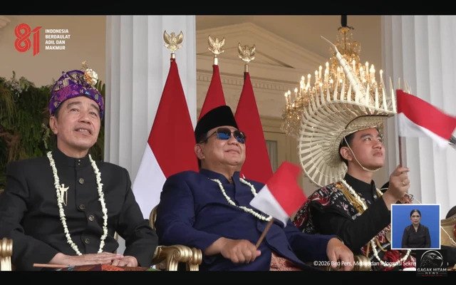 Prasetyo Hadi Sebut Keakraban Prabowo, Gibran, dan Jokowi di HUT ke-81 RI Hal yang Semestinya