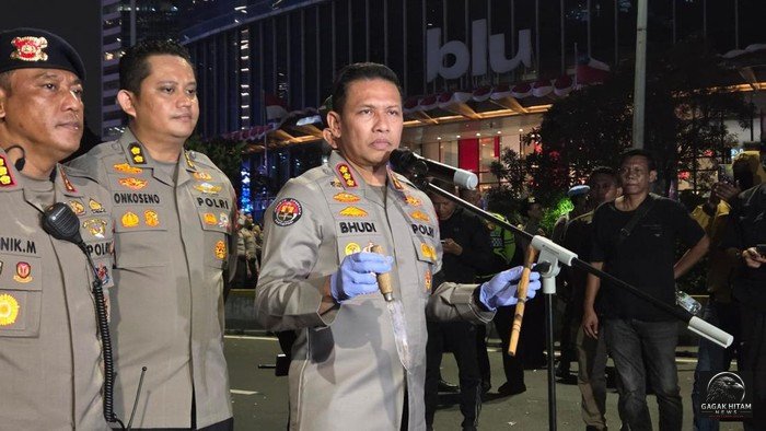 Polisi Temukan Pisau dan Golok Saat Aksi Demonstrasi, Tujuannya Masih Didalami