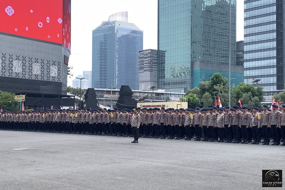 Polda Metro Jaya Larang Personel Bawa Senjata Api Saat Kawal Demo di Jakarta