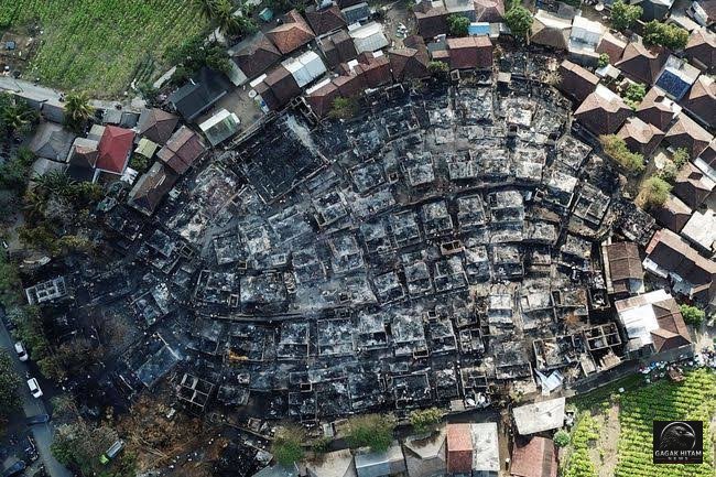 Desa Adat Sade Lombok Tengah Dilanda Kebakaran, 150 Rumah Hangus dan 300 Warga Terdampak