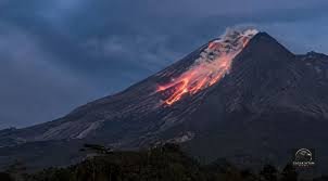 Gunung Merapi Kembali Luncurkan Awan Panas hingga 2 Kilometer, Status Masih Siaga