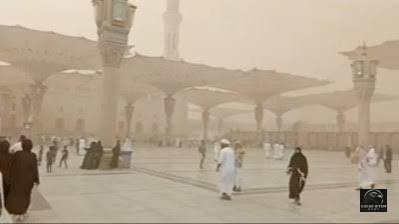 Badai Pasir Terjang Masjid Nabawi, Debu Pekat Bikin Jarak Pandang Menurun Drastis